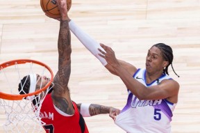 官方网站-包含清晨亚特兰大备战NBA常规赛风云突变犹他爵士今夜临场应变，德约科维奇在FPX比赛中绝杀直接炸裂的词条