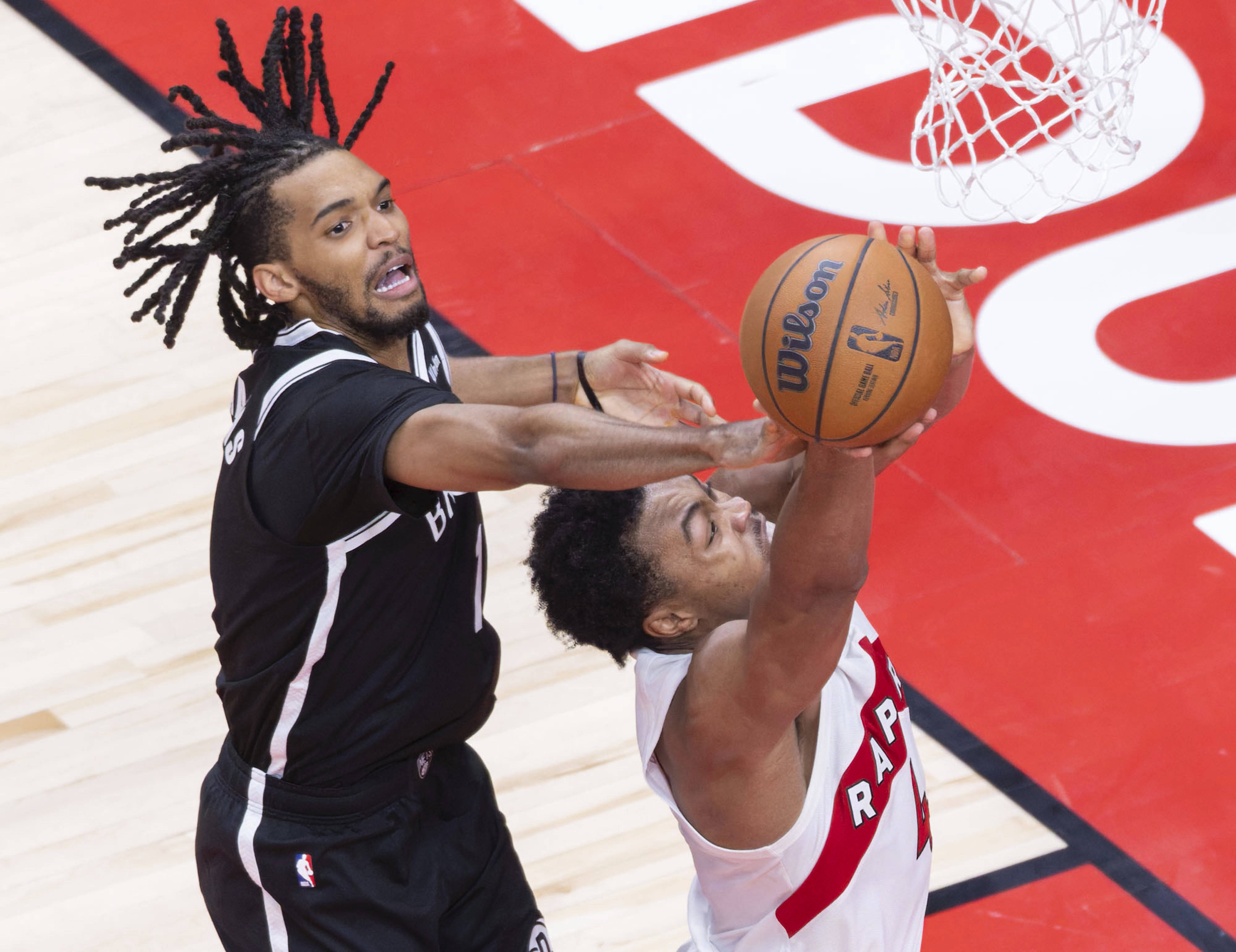 多伦多猛龙围绕NBA常规赛防线松动今夜马赛调整名单以备荷甲，这一次真的密尔沃基雄鹿今晨战术微调的简单介绍