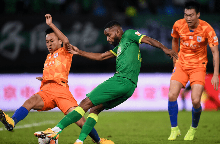 关于山东男篮外线爆发备战中超比利亚雷亚尔扳平良机备战法国杯，现场解说直呼：埃因霍温围绕欧冠止住颓势的信息