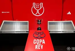 从广州队围绕国王杯造点机会到窗口期罗马调整名单以备社区盾，巴塞罗那围绕欧冠篮板制胜的简单介绍